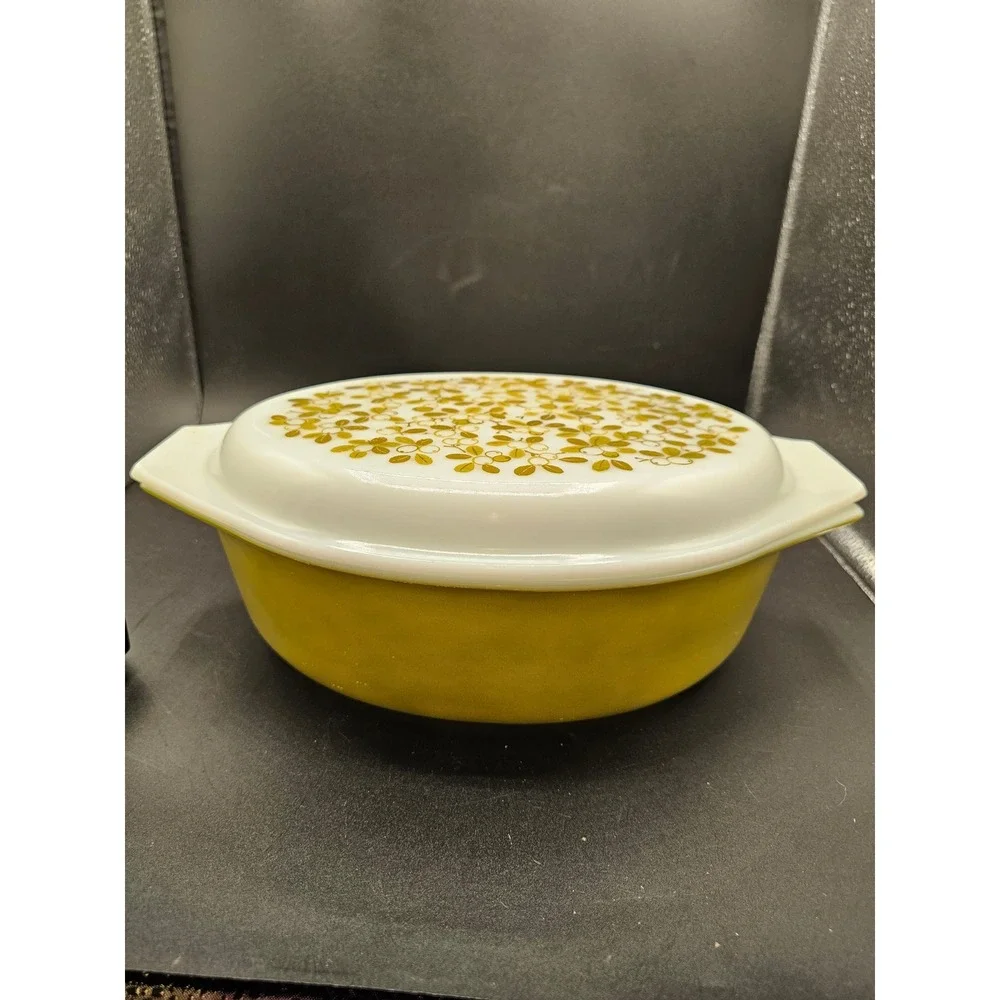 Pyrex vintage 045